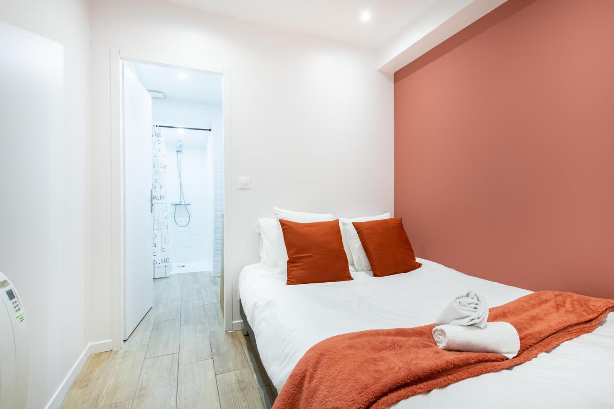 Sud Passion - Ferrer Nine - Cosy Avec Balcon Apartment Gardanne Ruang foto